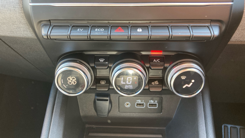 Renault Clio 1.6 E-TECH full hybrid 145 Evolution 5dr Auto Hybrid Hatchback
